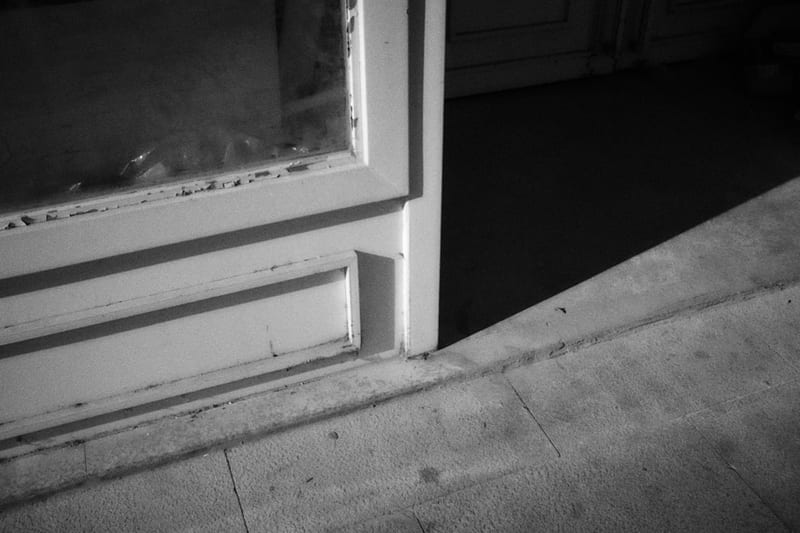 Isolation porte d'entrée : solutions efficaces